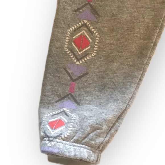 Peek | Little Peanut | Heather Grey Cotton Joggers | Geo. Print | Size 3-6M - Picture 3 of 5